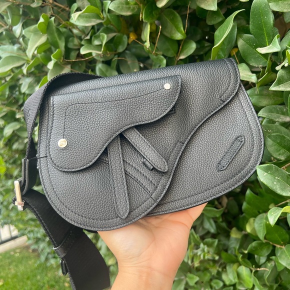 Dior Other - JUST TODAY ❤️CLEARANCE 🔥DIOR SADDLE POUCH
Grained Calfskin